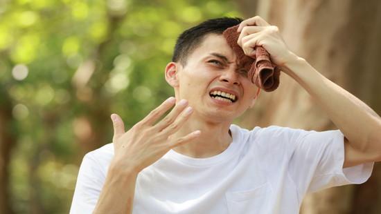 男性更年期による汗やのぼせ