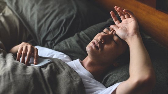 デスクワーク中に起こる大きなめまい